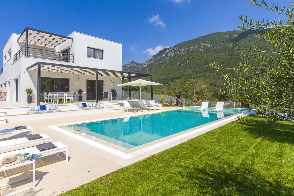 Almyra Villas Halikounas ภายนอก รูปภาพ