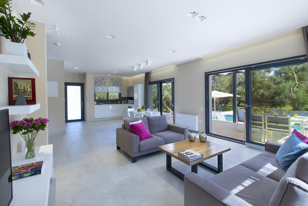 Almyra Villas Halikounas ภายนอก รูปภาพ